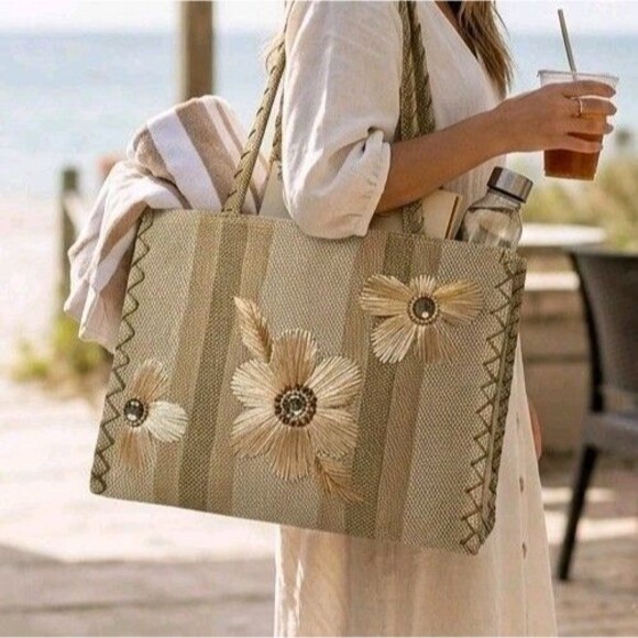 Unbranded Handbags - Handmade Woven Raffia Straw Floral Tote Bag with Beaded Rhinestone Accents EUC